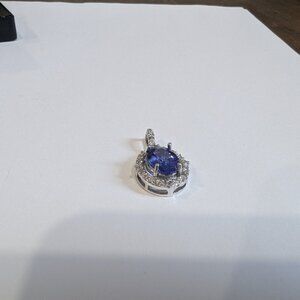 Brand New 10K Gold Tanzanite & Diamond Pendant For Sale